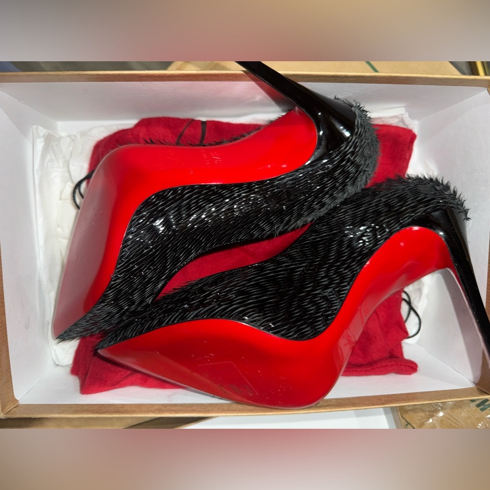 Christian Louboutin Pigalle Follies - Picture 3 of 9